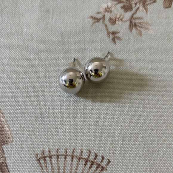 Ralph Lauren large silver beaded stud - Picture 1 of 2